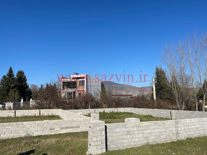 300 متر زمین واقع در کلاردشت (کد 101)